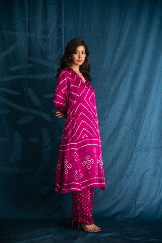 Rooh Bandhej Pant in Ruby